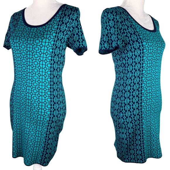 Romeo + Juliet Couture Sweater Dress M Teal Navy Geometric Print - Picture 2 of 12